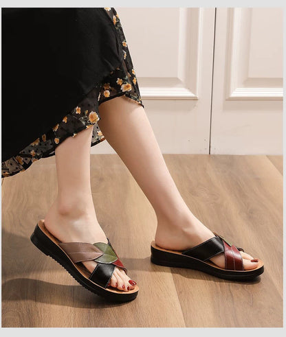 Slope Heel Soft Sole Versatile Shoes Fashionable Mom Sandals Flip Flops