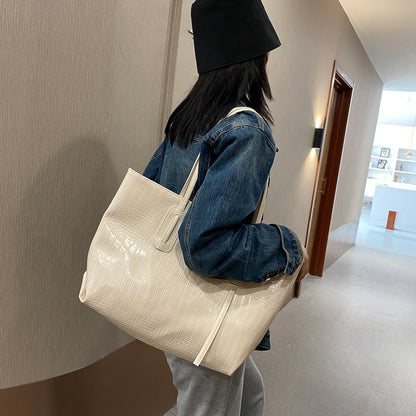 New Stylish And Versatile Shoulder Bag